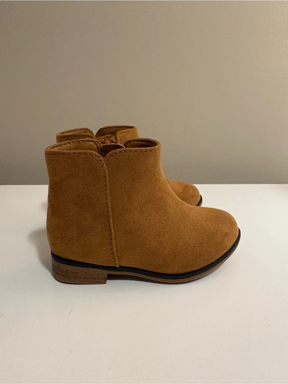 Toddler Girl size 5 Boot